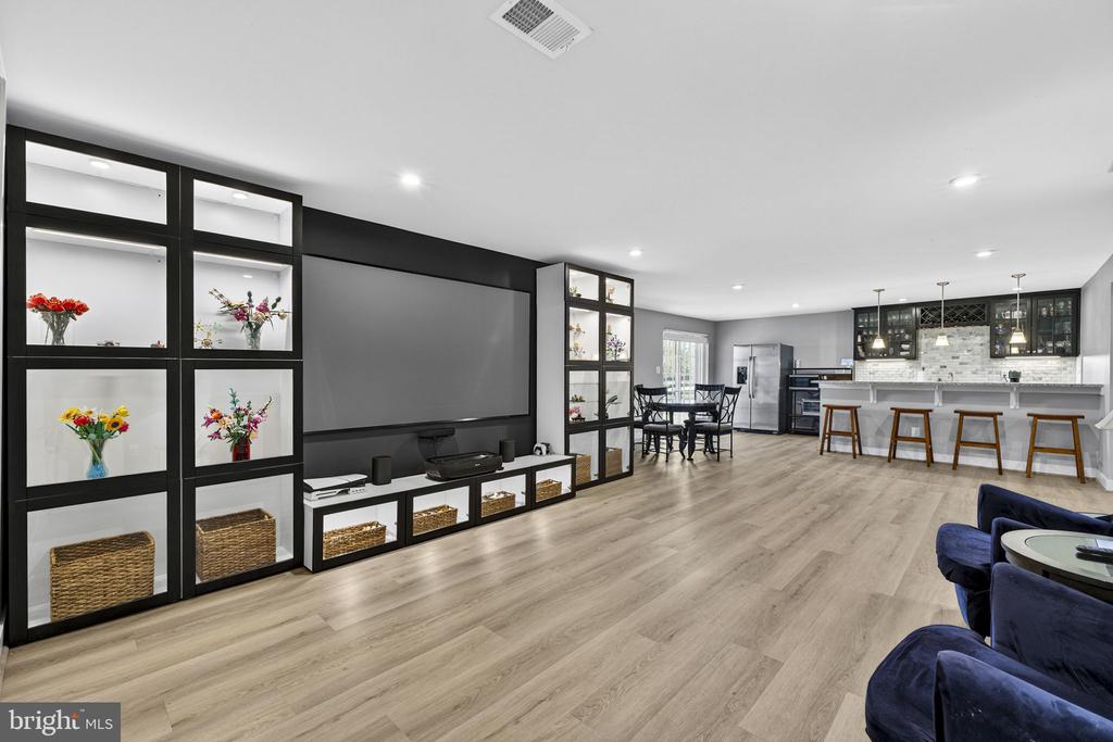 6387 BOB WHITE DR, WARRENTON, Virginia, 5 Bedrooms Bedrooms, ,4 BathroomsBathrooms,Residential,6387 BOB WHITE DR,VAFQ2021264 MLS # VAFQ2021264