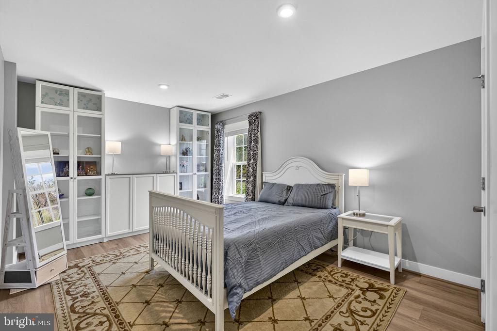 6387 BOB WHITE DR, WARRENTON, Virginia, 5 Bedrooms Bedrooms, ,4 BathroomsBathrooms,Residential,6387 BOB WHITE DR,VAFQ2021264 MLS # VAFQ2021264