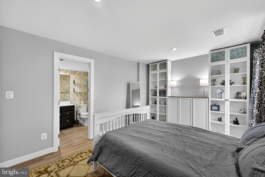 6387 BOB WHITE DR, WARRENTON, Virginia, 5 Bedrooms Bedrooms, ,4 BathroomsBathrooms,Residential,6387 BOB WHITE DR,VAFQ2021264 MLS # VAFQ2021264