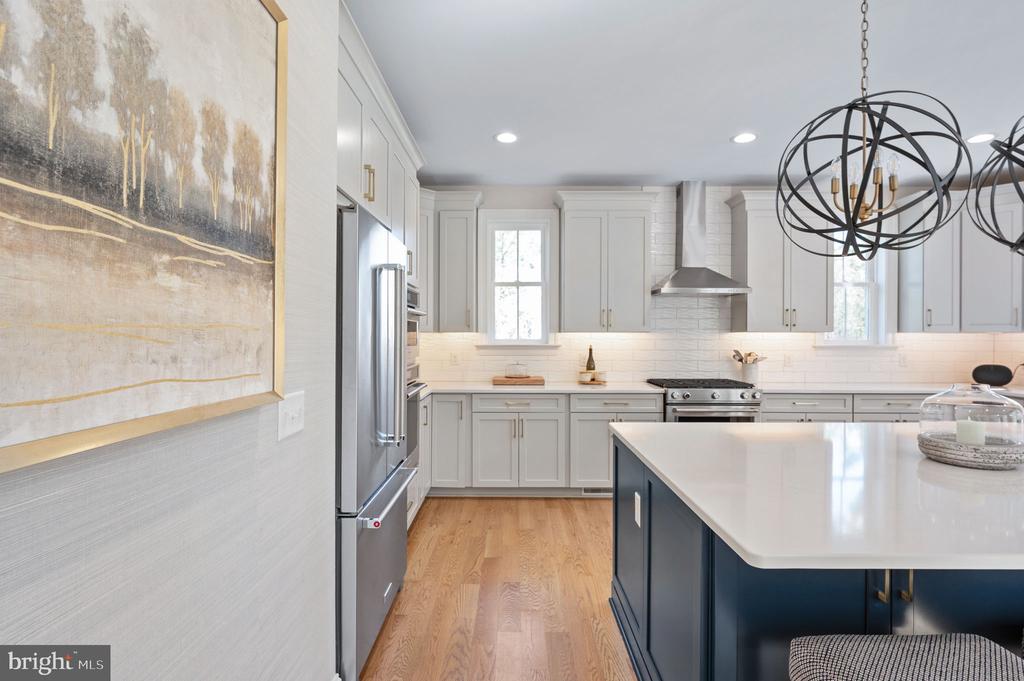 10912 DOWNTON AVE, SPOTSYLVANIA, Virginia 22553, 6 Bedrooms Bedrooms, ,5 BathroomsBathrooms,Residential,10912 DOWNTON AVE,VASP2040556 MLS # VASP2040556