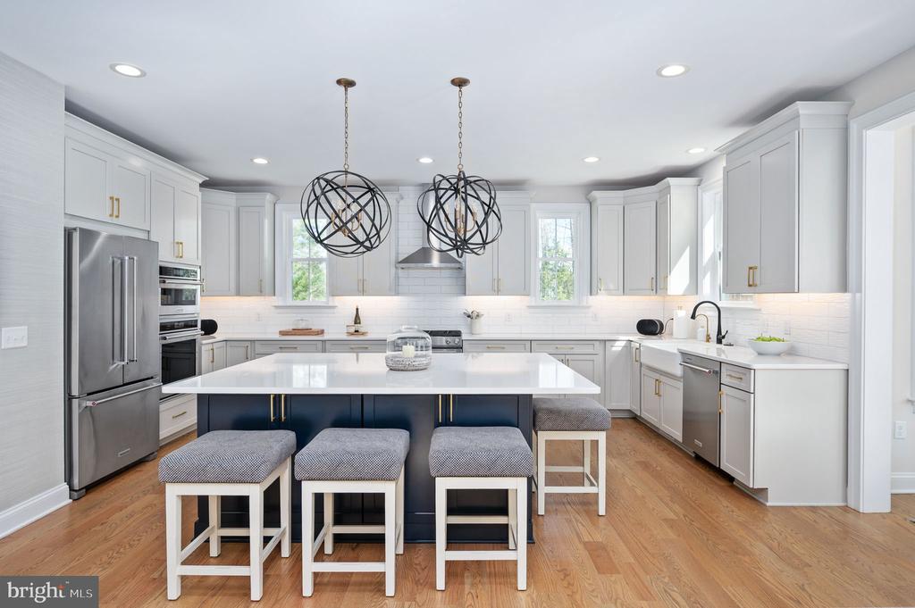 10912 DOWNTON AVE, SPOTSYLVANIA, Virginia 22553, 6 Bedrooms Bedrooms, ,5 BathroomsBathrooms,Residential,10912 DOWNTON AVE,VASP2040556 MLS # VASP2040556