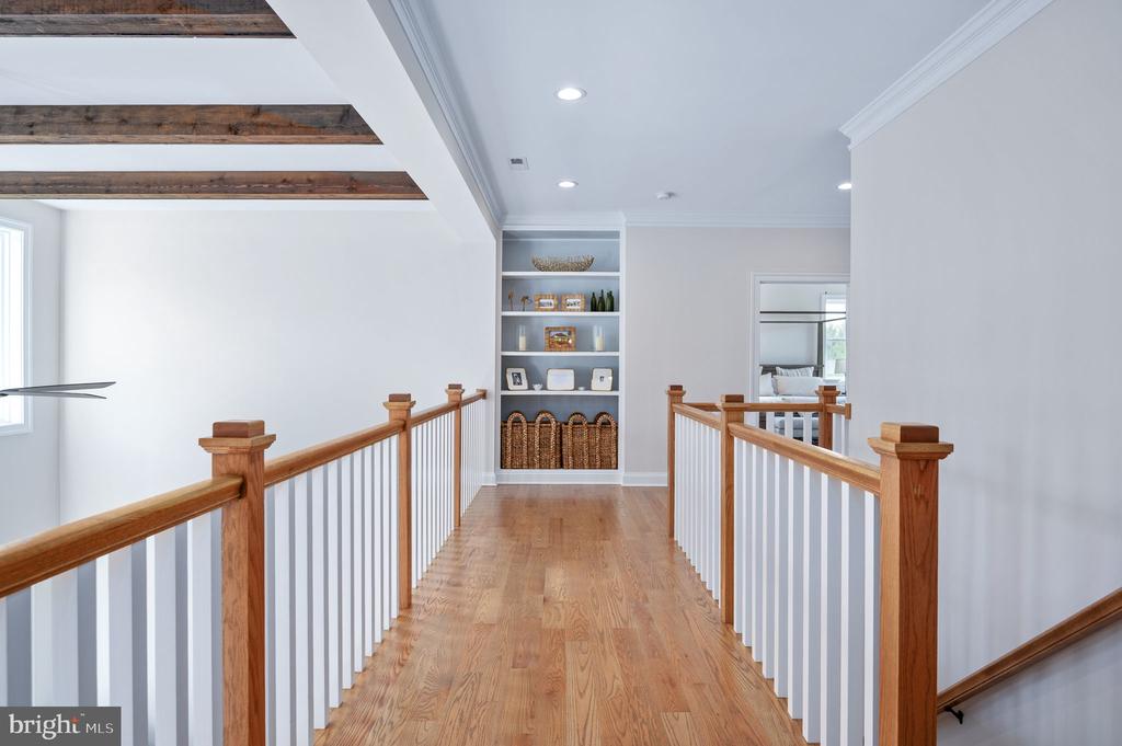 10912 DOWNTON AVE, SPOTSYLVANIA, Virginia 22553, 6 Bedrooms Bedrooms, ,5 BathroomsBathrooms,Residential,10912 DOWNTON AVE,VASP2040556 MLS # VASP2040556