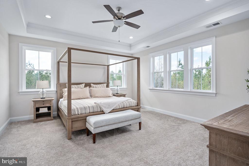 10912 DOWNTON AVE, SPOTSYLVANIA, Virginia 22553, 6 Bedrooms Bedrooms, ,5 BathroomsBathrooms,Residential,10912 DOWNTON AVE,VASP2040556 MLS # VASP2040556