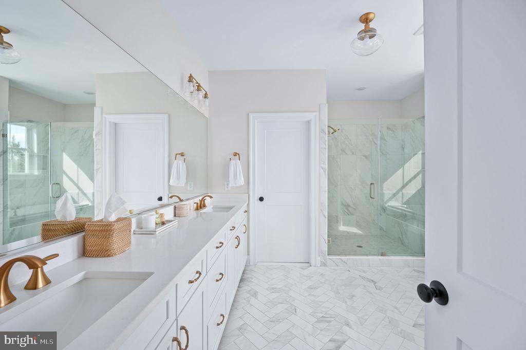 10912 DOWNTON AVE, SPOTSYLVANIA, Virginia 22553, 6 Bedrooms Bedrooms, ,5 BathroomsBathrooms,Residential,10912 DOWNTON AVE,VASP2040556 MLS # VASP2040556