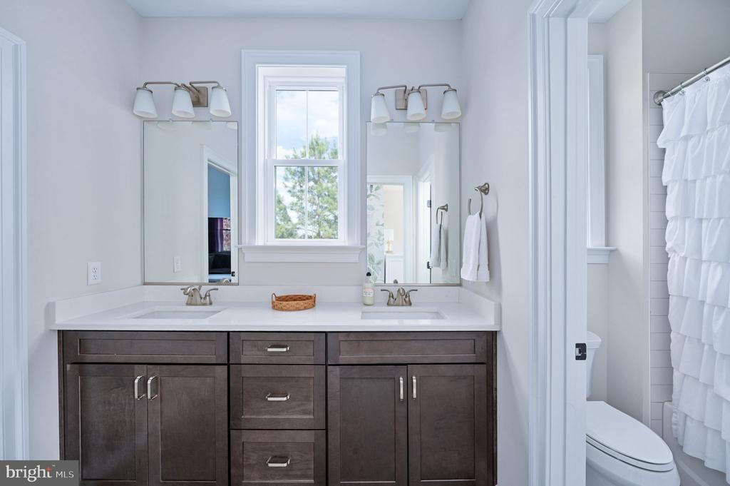 10912 DOWNTON AVE, SPOTSYLVANIA, Virginia 22553, 6 Bedrooms Bedrooms, ,5 BathroomsBathrooms,Residential,10912 DOWNTON AVE,VASP2040556 MLS # VASP2040556