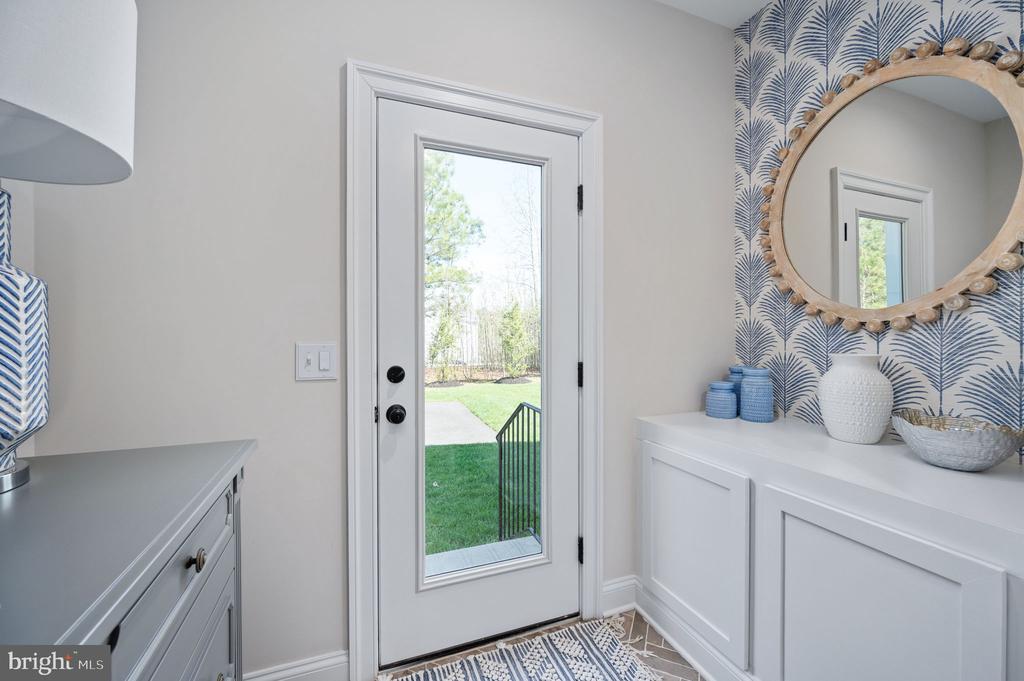 10912 DOWNTON AVE, SPOTSYLVANIA, Virginia 22553, 6 Bedrooms Bedrooms, ,5 BathroomsBathrooms,Residential,10912 DOWNTON AVE,VASP2040556 MLS # VASP2040556