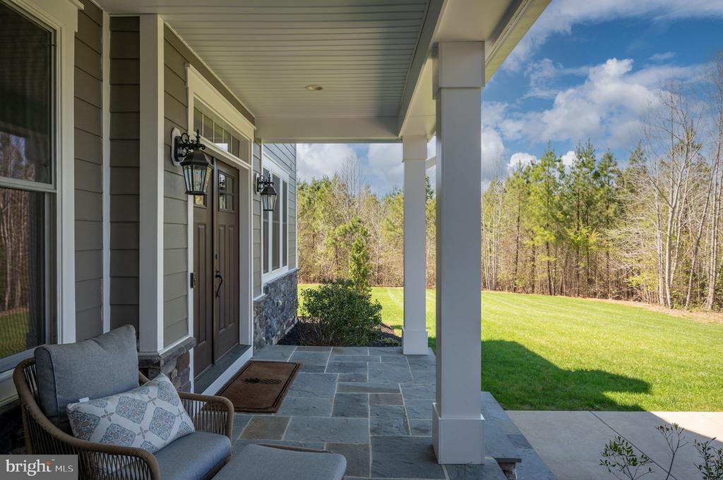 10912 DOWNTON AVE, SPOTSYLVANIA, Virginia 22553, 6 Bedrooms Bedrooms, ,5 BathroomsBathrooms,Residential,10912 DOWNTON AVE,VASP2040556 MLS # VASP2040556