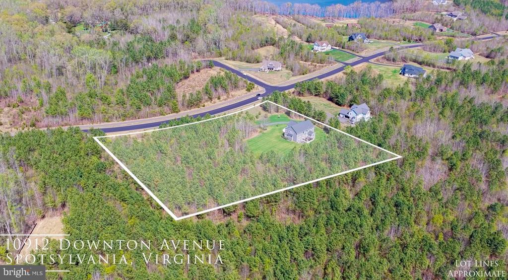 10912 DOWNTON AVE, SPOTSYLVANIA, Virginia 22553, 6 Bedrooms Bedrooms, ,5 BathroomsBathrooms,Residential,10912 DOWNTON AVE,VASP2040556 MLS # VASP2040556