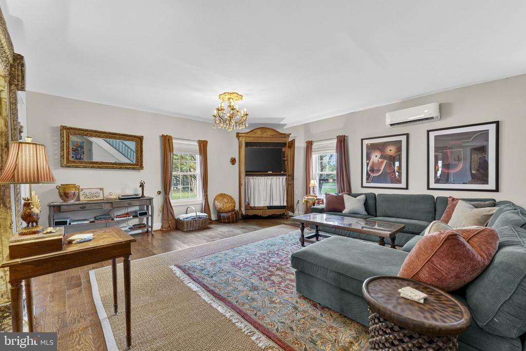 4094 WHITING RD, MARSHALL, Virginia, 3 Bedrooms Bedrooms, ,2 BathroomsBathrooms,Residential,4094 WHITING RD,VAFQ2021244 MLS # VAFQ2021244