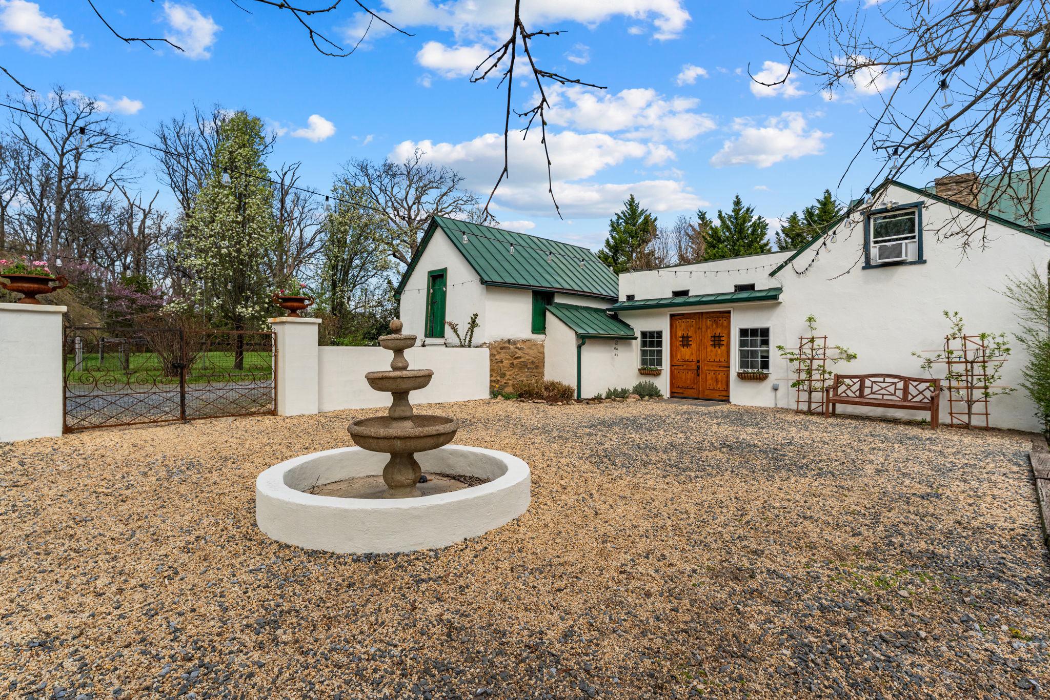 4094 WHITING RD, MARSHALL, Virginia, 3 Bedrooms Bedrooms, ,2 BathroomsBathrooms,Residential,4094 WHITING RD,VAFQ2021244 MLS # VAFQ2021244