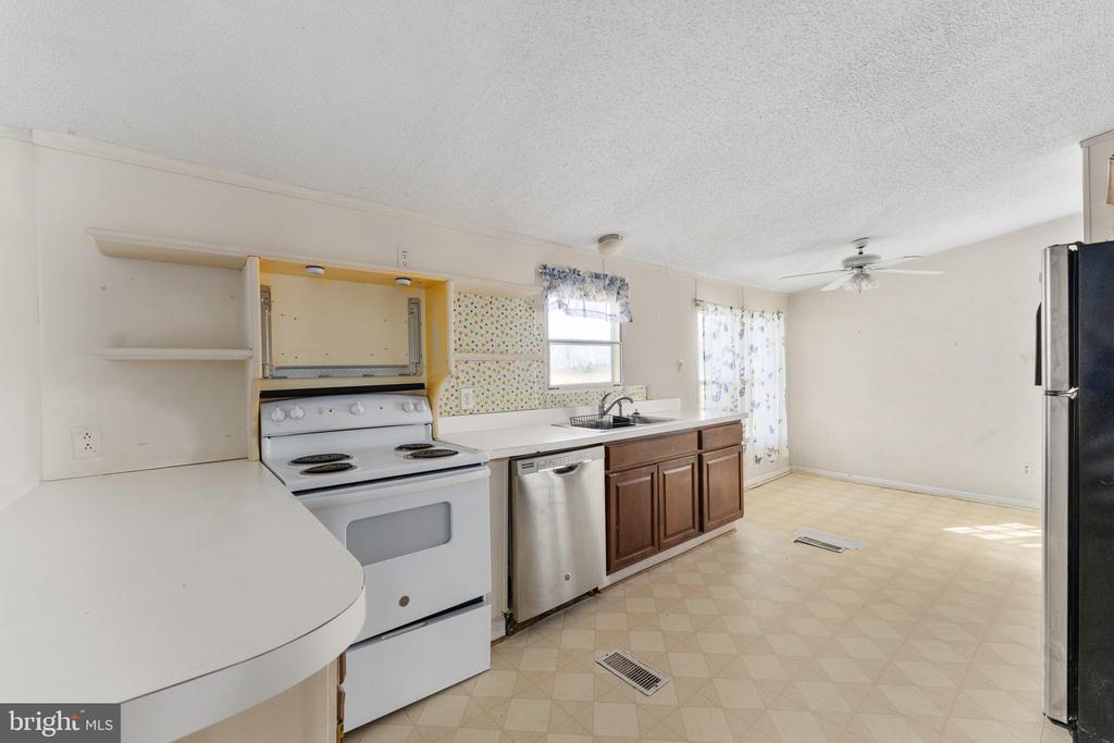 19473 DANIEL RD, ORANGE, Virginia 22960, 3 Bedrooms Bedrooms, ,2 BathroomsBathrooms,Residential,19473 DANIEL RD,VAOR2013764 MLS # VAOR2013764