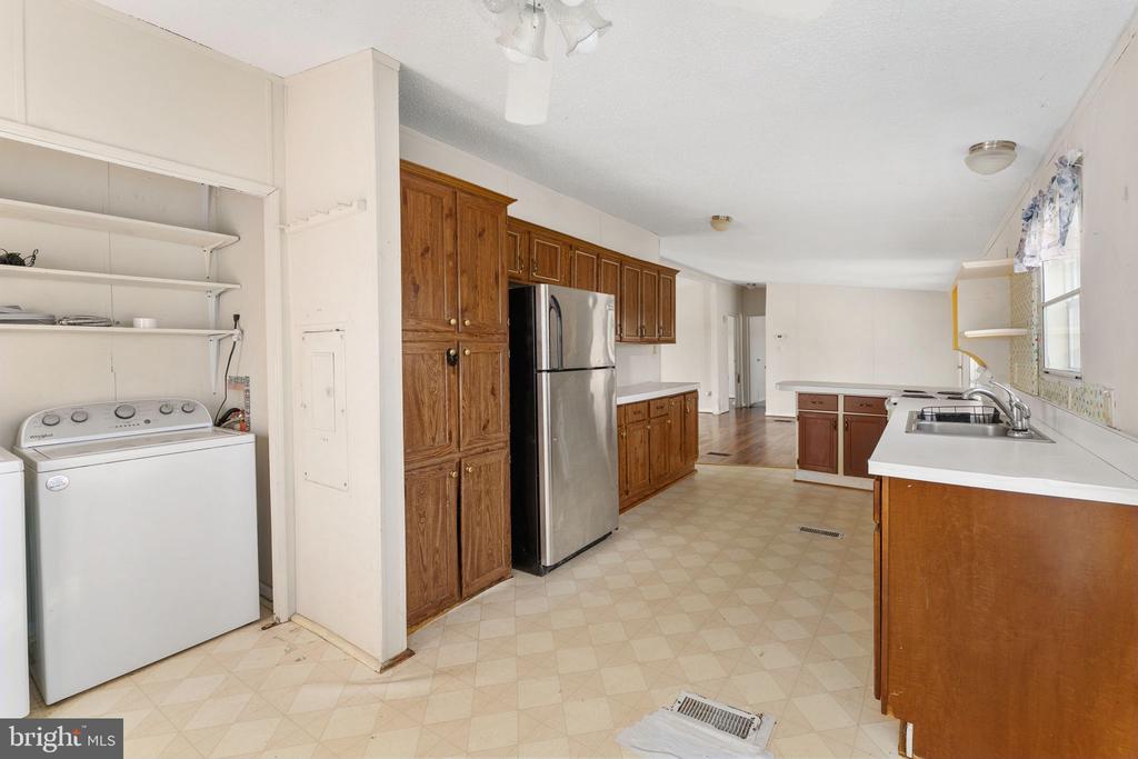 19473 DANIEL RD, ORANGE, Virginia 22960, 3 Bedrooms Bedrooms, ,2 BathroomsBathrooms,Residential,19473 DANIEL RD,VAOR2013764 MLS # VAOR2013764