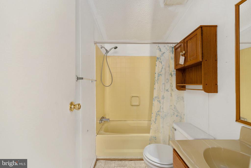 19473 DANIEL RD, ORANGE, Virginia 22960, 3 Bedrooms Bedrooms, ,2 BathroomsBathrooms,Residential,19473 DANIEL RD,VAOR2013764 MLS # VAOR2013764