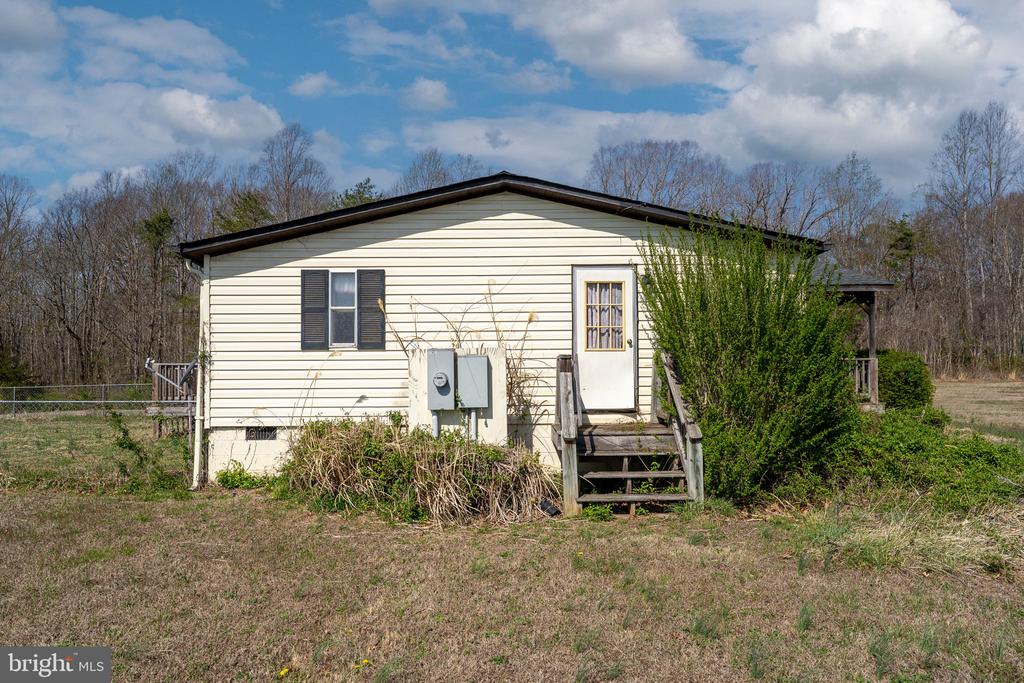 19473 DANIEL RD, ORANGE, Virginia 22960, 3 Bedrooms Bedrooms, ,2 BathroomsBathrooms,Residential,19473 DANIEL RD,VAOR2013764 MLS # VAOR2013764