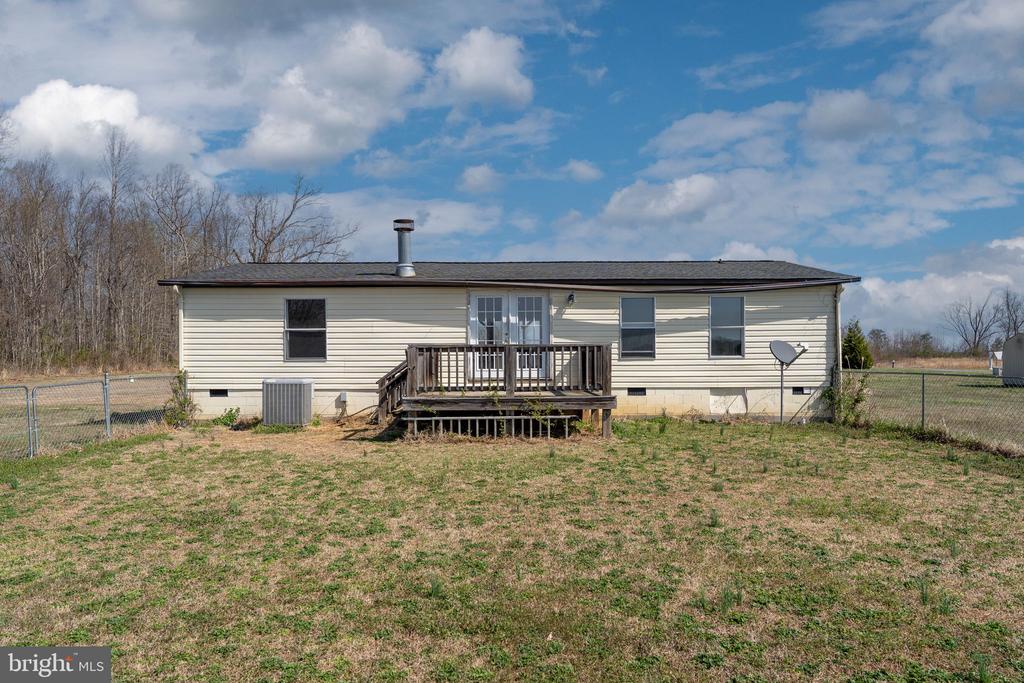 19473 DANIEL RD, ORANGE, Virginia 22960, 3 Bedrooms Bedrooms, ,2 BathroomsBathrooms,Residential,19473 DANIEL RD,VAOR2013764 MLS # VAOR2013764