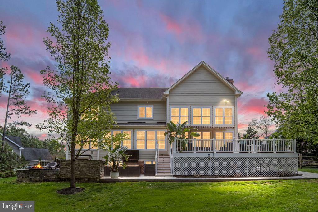 11613 PINE HOLLOW LN, SPOTSYLVANIA, Virginia 22551, 4 Bedrooms Bedrooms, ,3 BathroomsBathrooms,Residential,11613 PINE HOLLOW LN,VASP2040602 MLS # VASP2040602