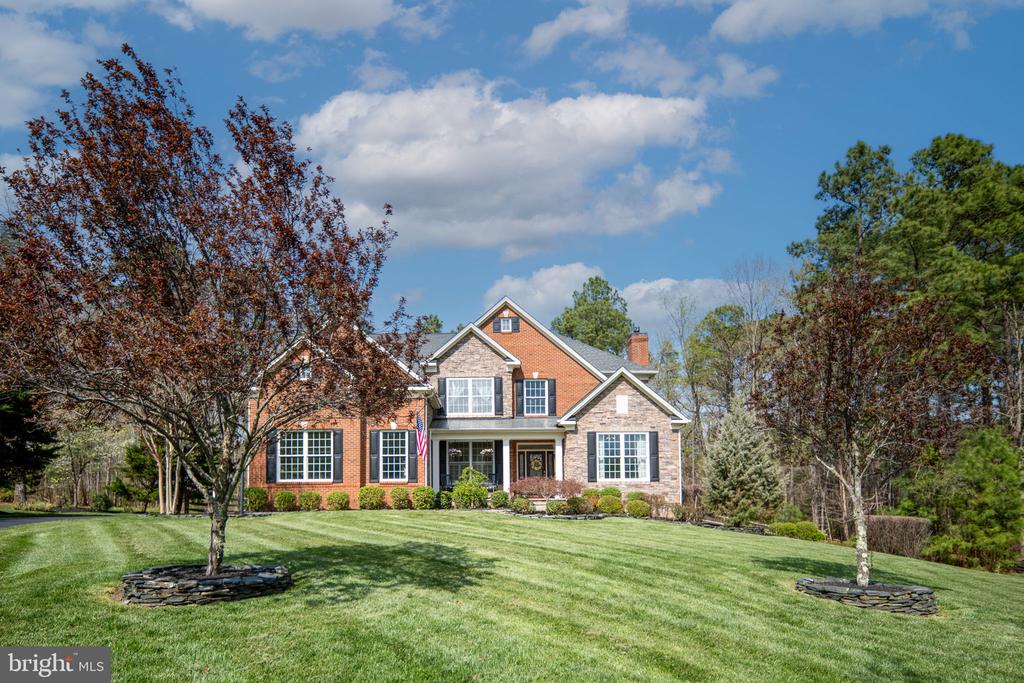 11613 PINE HOLLOW LN, SPOTSYLVANIA, Virginia 22551, 4 Bedrooms Bedrooms, ,3 BathroomsBathrooms,Residential,11613 PINE HOLLOW LN,VASP2040602 MLS # VASP2040602