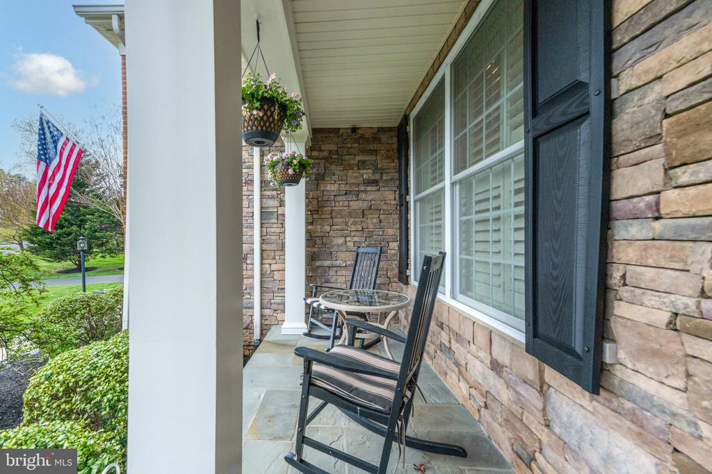 11613 PINE HOLLOW LN, SPOTSYLVANIA, Virginia 22551, 4 Bedrooms Bedrooms, ,3 BathroomsBathrooms,Residential,11613 PINE HOLLOW LN,VASP2040602 MLS # VASP2040602