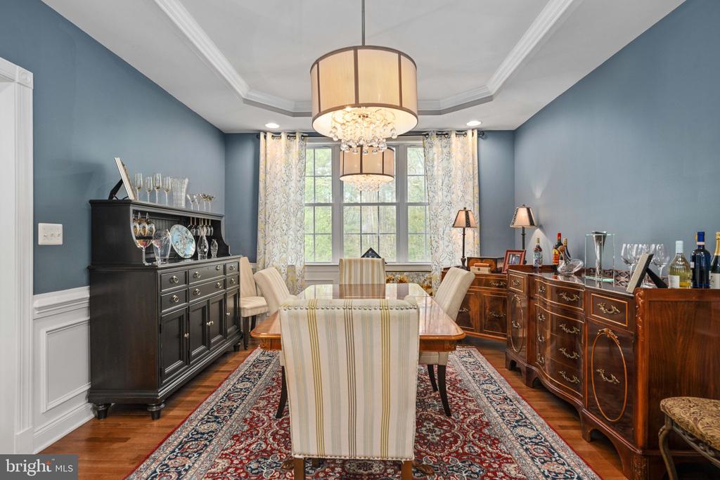 11613 PINE HOLLOW LN, SPOTSYLVANIA, Virginia 22551, 4 Bedrooms Bedrooms, ,3 BathroomsBathrooms,Residential,11613 PINE HOLLOW LN,VASP2040602 MLS # VASP2040602