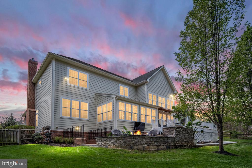 11613 PINE HOLLOW LN, SPOTSYLVANIA, Virginia 22551, 4 Bedrooms Bedrooms, ,3 BathroomsBathrooms,Residential,11613 PINE HOLLOW LN,VASP2040602 MLS # VASP2040602