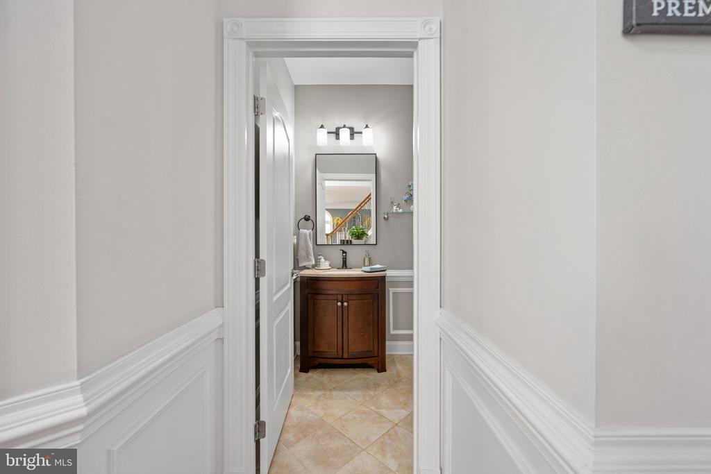 11613 PINE HOLLOW LN, SPOTSYLVANIA, Virginia 22551, 4 Bedrooms Bedrooms, ,3 BathroomsBathrooms,Residential,11613 PINE HOLLOW LN,VASP2040602 MLS # VASP2040602