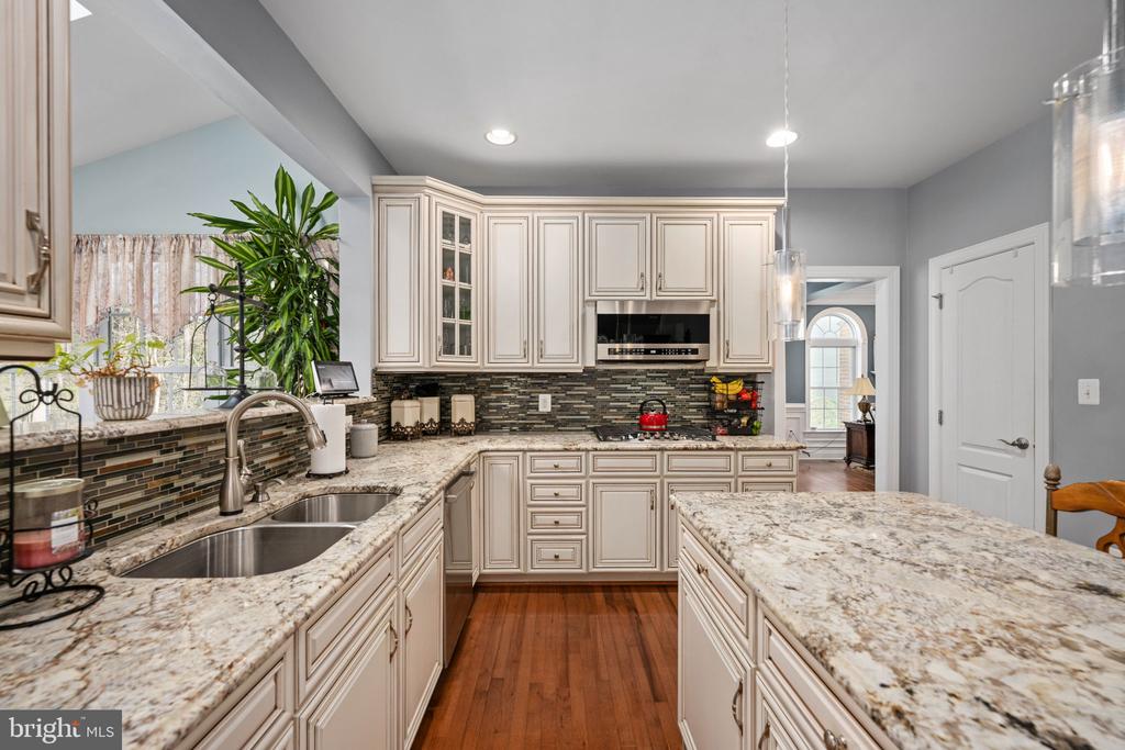 11613 PINE HOLLOW LN, SPOTSYLVANIA, Virginia 22551, 4 Bedrooms Bedrooms, ,3 BathroomsBathrooms,Residential,11613 PINE HOLLOW LN,VASP2040602 MLS # VASP2040602