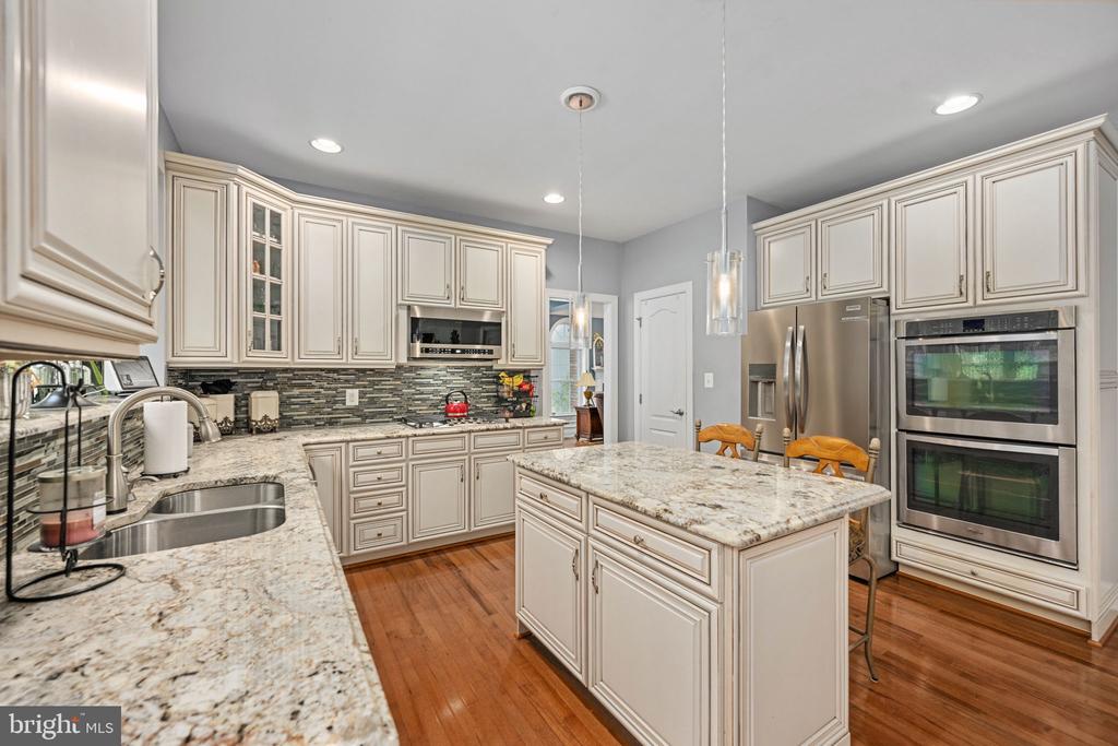 11613 PINE HOLLOW LN, SPOTSYLVANIA, Virginia 22551, 4 Bedrooms Bedrooms, ,3 BathroomsBathrooms,Residential,11613 PINE HOLLOW LN,VASP2040602 MLS # VASP2040602