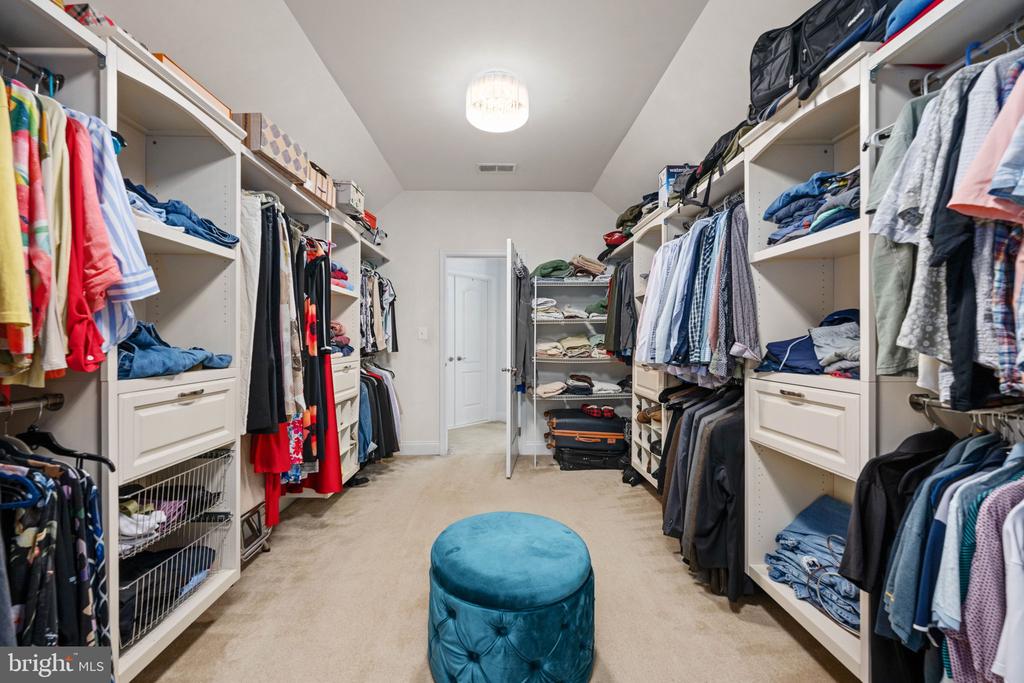 11613 PINE HOLLOW LN, SPOTSYLVANIA, Virginia 22551, 4 Bedrooms Bedrooms, ,3 BathroomsBathrooms,Residential,11613 PINE HOLLOW LN,VASP2040602 MLS # VASP2040602