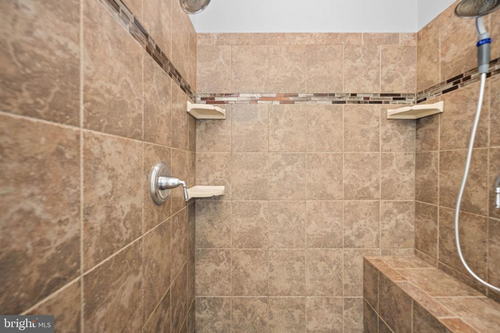 11613 PINE HOLLOW LN, SPOTSYLVANIA, Virginia 22551, 4 Bedrooms Bedrooms, ,3 BathroomsBathrooms,Residential,11613 PINE HOLLOW LN,VASP2040602 MLS # VASP2040602