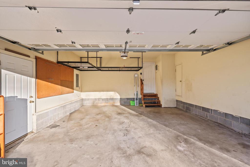 503 MAPLE GROVE DR, FREDERICKSBURG, Virginia 22407, 4 Bedrooms Bedrooms, ,2 BathroomsBathrooms,Residential,503 MAPLE GROVE DR,VASP2040594 MLS # VASP2040594