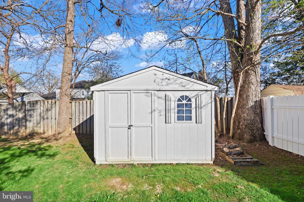 503 MAPLE GROVE DR, FREDERICKSBURG, Virginia 22407, 4 Bedrooms Bedrooms, ,2 BathroomsBathrooms,Residential,503 MAPLE GROVE DR,VASP2040594 MLS # VASP2040594