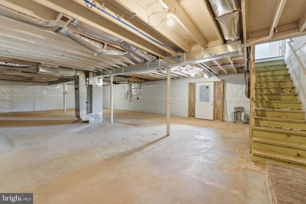 22064 YELLOWBOTTOM, LIGNUM, Virginia 22726, 3 Bedrooms Bedrooms, ,2 BathroomsBathrooms,Residential,22064 YELLOWBOTTOM,VACU2013156 MLS # VACU2013156