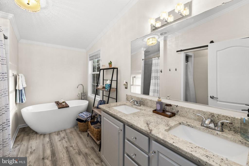 9401 MILL POND RD, SPOTSYLVANIA, Virginia 22551, 3 Bedrooms Bedrooms, ,2 BathroomsBathrooms,Residential,9401 MILL POND RD,VASP2040668 MLS # VASP2040668