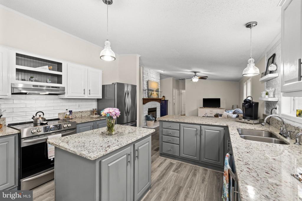 9401 MILL POND RD, SPOTSYLVANIA, Virginia 22551, 3 Bedrooms Bedrooms, ,2 BathroomsBathrooms,Residential,9401 MILL POND RD,VASP2040668 MLS # VASP2040668