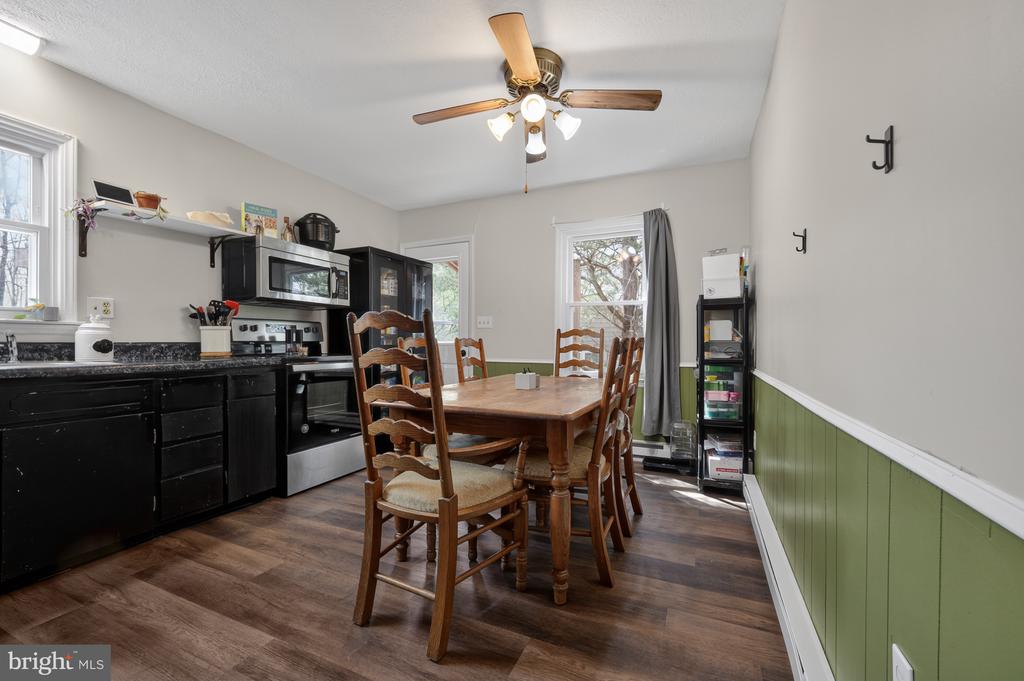 205 MONUMENT RD, LOCUST GROVE, Virginia 22508, 3 Bedrooms Bedrooms, ,1 BathroomBathrooms,Residential,205 MONUMENT RD,VAOR2013786 MLS # VAOR2013786