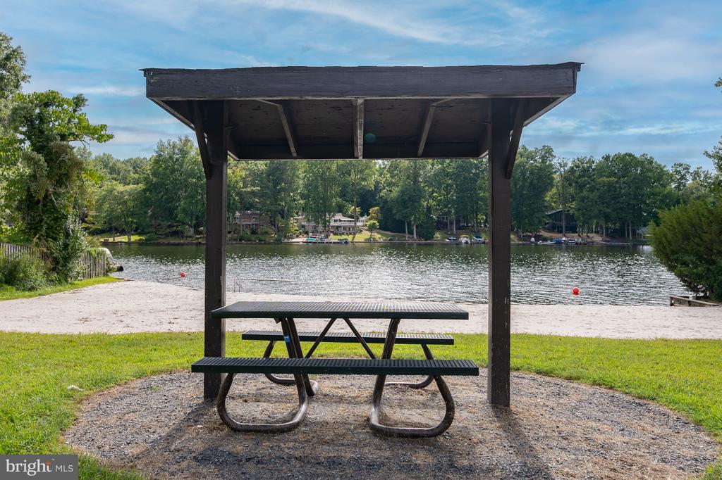 205 MONUMENT RD, LOCUST GROVE, Virginia 22508, 3 Bedrooms Bedrooms, ,1 BathroomBathrooms,Residential,205 MONUMENT RD,VAOR2013786 MLS # VAOR2013786