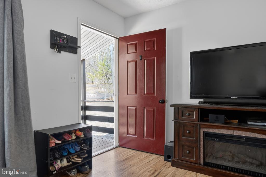 205 MONUMENT RD, LOCUST GROVE, Virginia 22508, 3 Bedrooms Bedrooms, ,1 BathroomBathrooms,Residential,205 MONUMENT RD,VAOR2013786 MLS # VAOR2013786