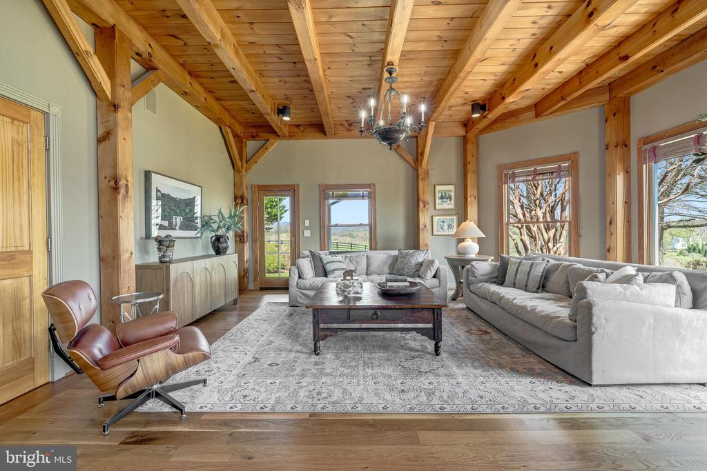 11597 LEEDS CHAPEL LN, MARKHAM, Virginia, 4 Bedrooms Bedrooms, ,2 BathroomsBathrooms,Residential,11597 LEEDS CHAPEL LN,VAFQ2020962 MLS # VAFQ2020962