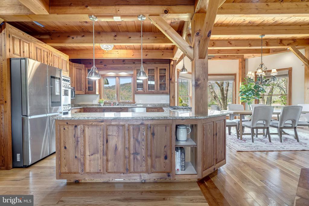 11597 LEEDS CHAPEL LN, MARKHAM, Virginia, 4 Bedrooms Bedrooms, ,2 BathroomsBathrooms,Residential,11597 LEEDS CHAPEL LN,VAFQ2020962 MLS # VAFQ2020962