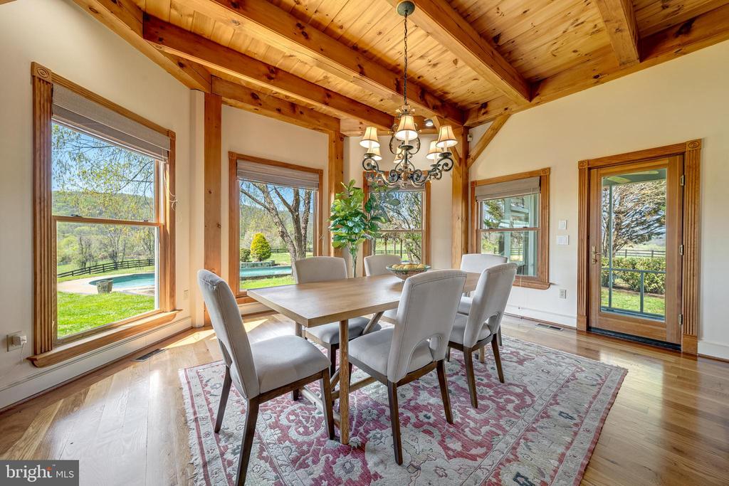 11597 LEEDS CHAPEL LN, MARKHAM, Virginia, 4 Bedrooms Bedrooms, ,2 BathroomsBathrooms,Residential,11597 LEEDS CHAPEL LN,VAFQ2020962 MLS # VAFQ2020962