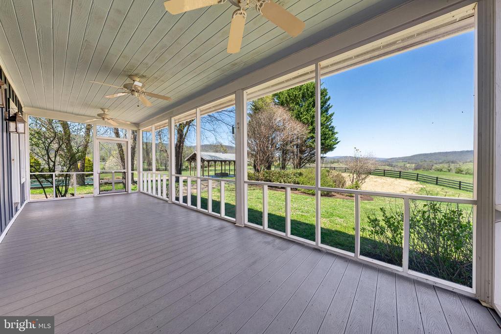 11597 LEEDS CHAPEL LN, MARKHAM, Virginia, 4 Bedrooms Bedrooms, ,2 BathroomsBathrooms,Residential,11597 LEEDS CHAPEL LN,VAFQ2020962 MLS # VAFQ2020962