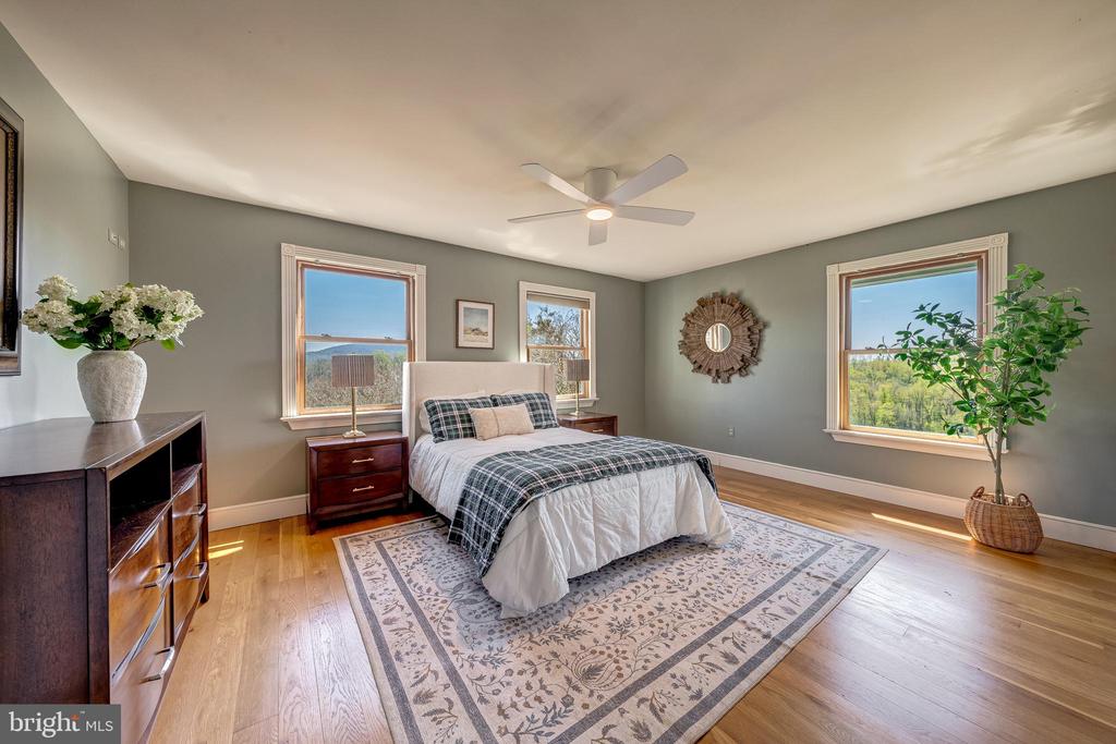 11597 LEEDS CHAPEL LN, MARKHAM, Virginia, 4 Bedrooms Bedrooms, ,2 BathroomsBathrooms,Residential,11597 LEEDS CHAPEL LN,VAFQ2020962 MLS # VAFQ2020962