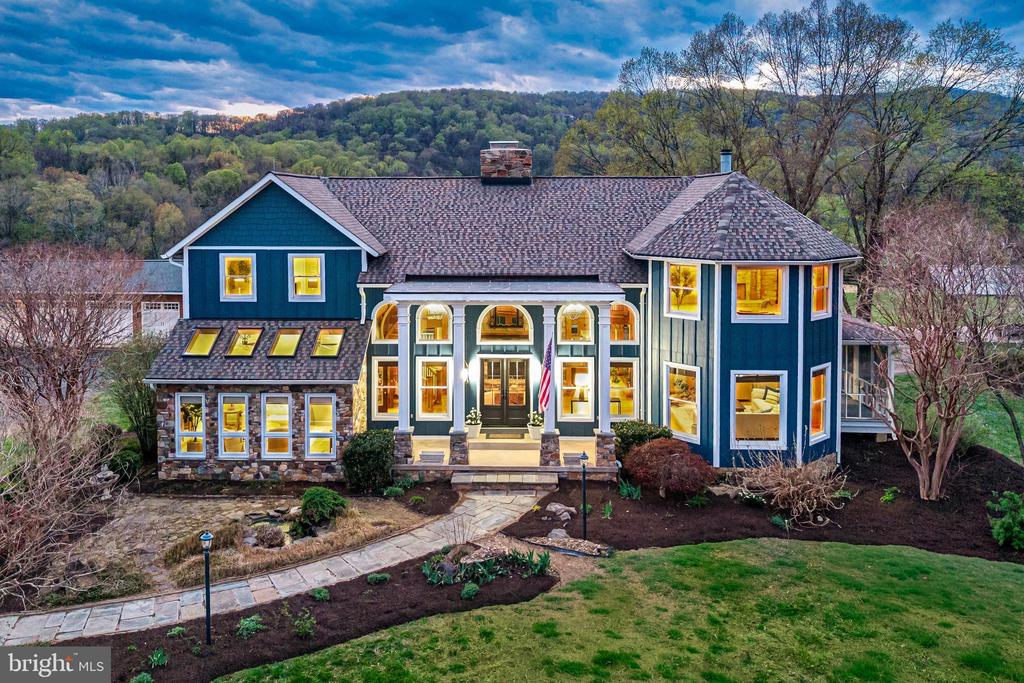 11597 LEEDS CHAPEL LN, MARKHAM, Virginia, 4 Bedrooms Bedrooms, ,2 BathroomsBathrooms,Residential,11597 LEEDS CHAPEL LN,VAFQ2020962 MLS # VAFQ2020962