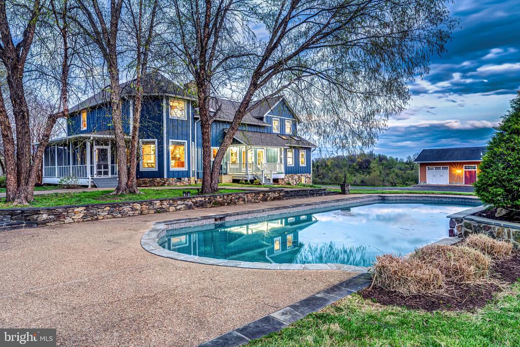 11597 LEEDS CHAPEL LN, MARKHAM, Virginia, 4 Bedrooms Bedrooms, ,2 BathroomsBathrooms,Residential,11597 LEEDS CHAPEL LN,VAFQ2020962 MLS # VAFQ2020962