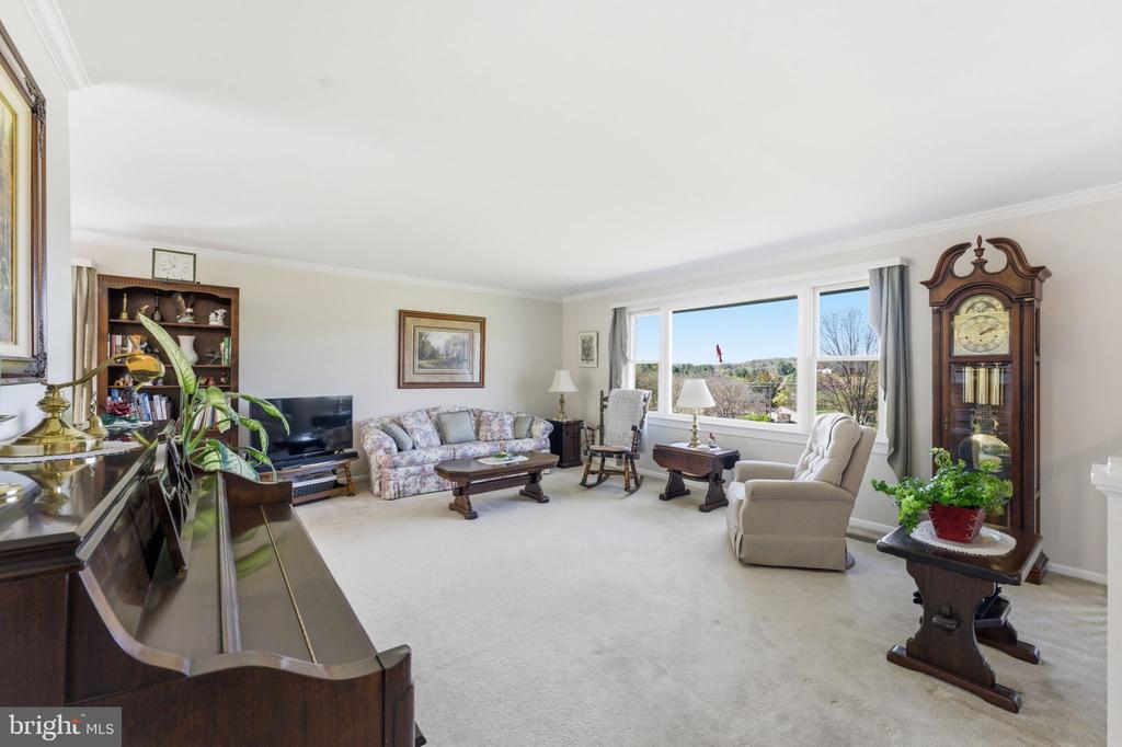 6163 GEORGETOWN RD, BROAD RUN, Virginia, 4 Bedrooms Bedrooms, ,3 BathroomsBathrooms,Residential,6163 GEORGETOWN RD,VAFQ2021082 MLS # VAFQ2021082