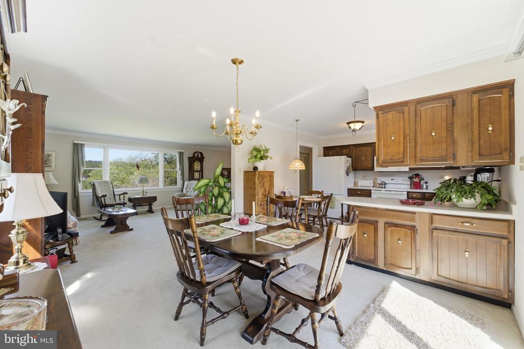 6163 GEORGETOWN RD, BROAD RUN, Virginia, 4 Bedrooms Bedrooms, ,3 BathroomsBathrooms,Residential,6163 GEORGETOWN RD,VAFQ2021082 MLS # VAFQ2021082