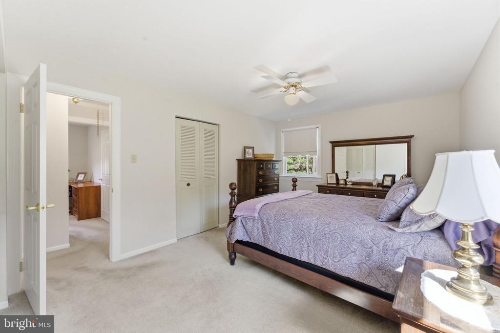 6163 GEORGETOWN RD, BROAD RUN, Virginia, 4 Bedrooms Bedrooms, ,3 BathroomsBathrooms,Residential,6163 GEORGETOWN RD,VAFQ2021082 MLS # VAFQ2021082