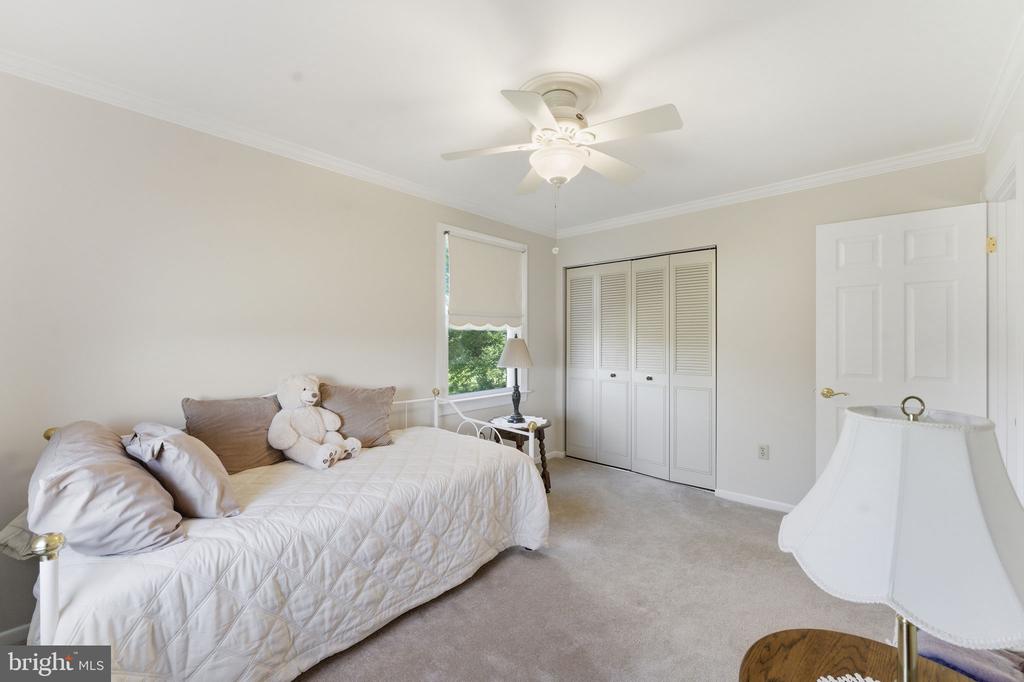 6163 GEORGETOWN RD, BROAD RUN, Virginia, 4 Bedrooms Bedrooms, ,3 BathroomsBathrooms,Residential,6163 GEORGETOWN RD,VAFQ2021082 MLS # VAFQ2021082