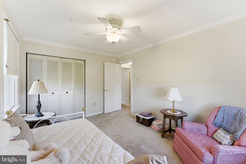 6163 GEORGETOWN RD, BROAD RUN, Virginia, 4 Bedrooms Bedrooms, ,3 BathroomsBathrooms,Residential,6163 GEORGETOWN RD,VAFQ2021082 MLS # VAFQ2021082