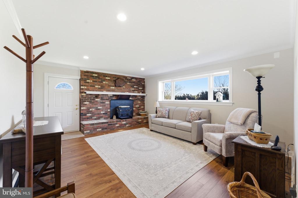 6163 GEORGETOWN RD, BROAD RUN, Virginia, 4 Bedrooms Bedrooms, ,3 BathroomsBathrooms,Residential,6163 GEORGETOWN RD,VAFQ2021082 MLS # VAFQ2021082